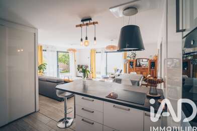 Maison 5 pièces 385000 €