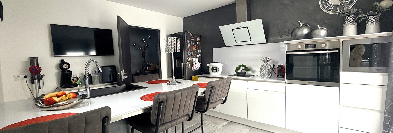 Maison 5 Pièces 118 m² à vendre à Ferrières (17170)