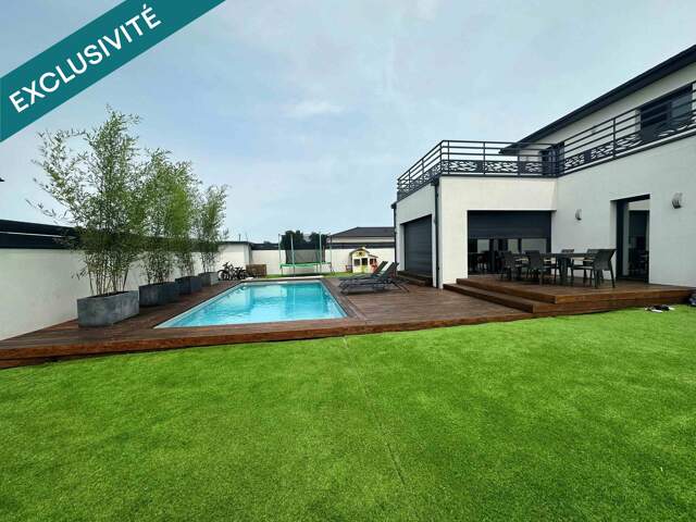 Ambarés et Lagrave - maison moderne de 160m2 avec 4 chambres, garage, piscine - parcelle de 850 m2 — photo du bien