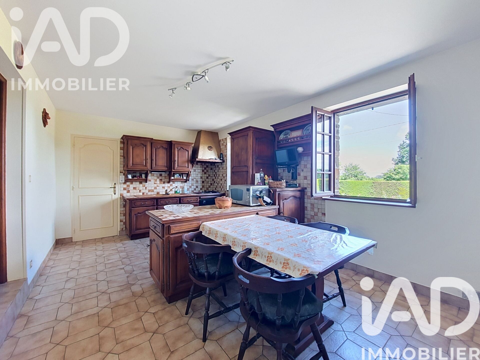 Vente Maison/villa 5 pièces - Photo 4