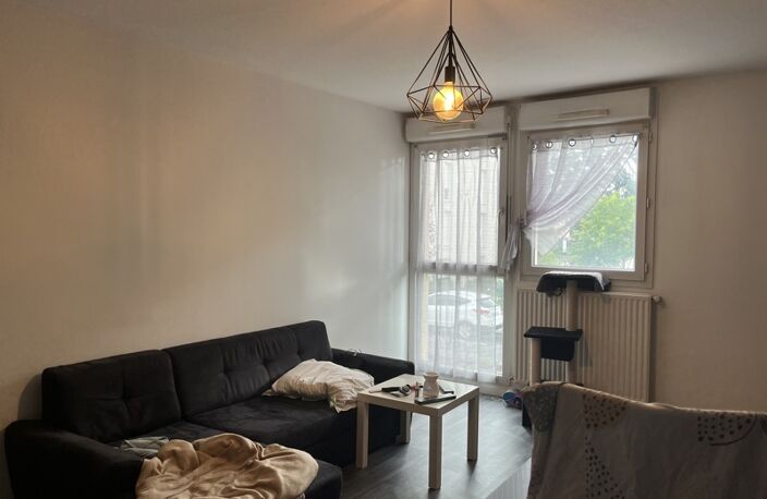 Vente appartement 2 pièces 47 m² Saint-Priest (69800) — photo 3