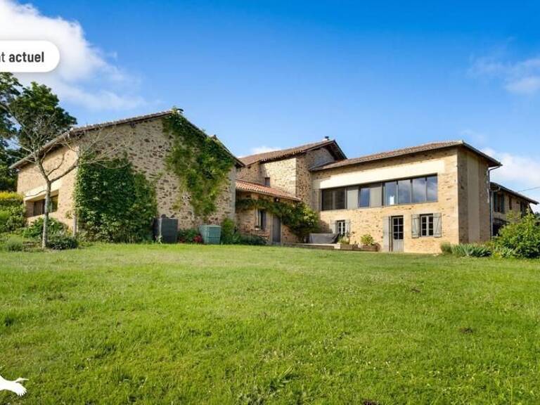 Maison en pierre de 6 pièces principales — photo 1