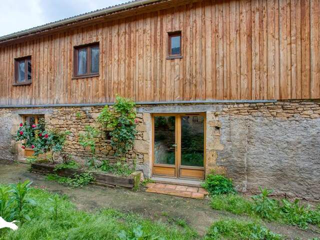 Maison 4 pièces 147 m² à Aubas — photo du bien