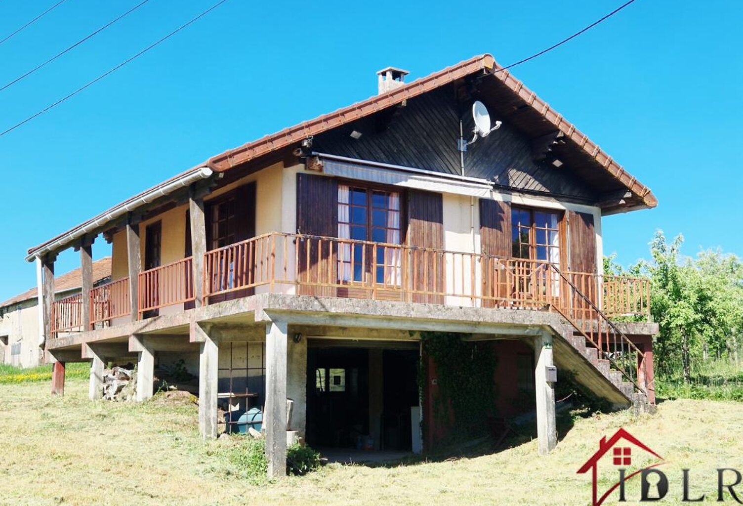 Maison située en campagne — photo 1
