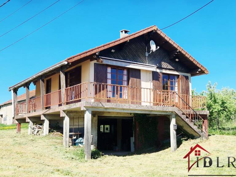 Maison située en campagne — photo 1