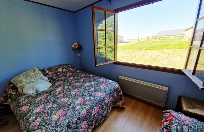 Maison située en campagne — photo 3