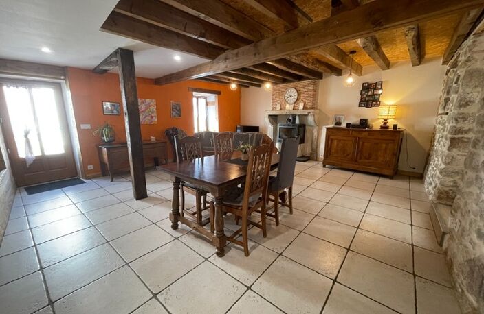 Maison de charme avec deux granges et cour intérieur 1370 m2 — photo 4