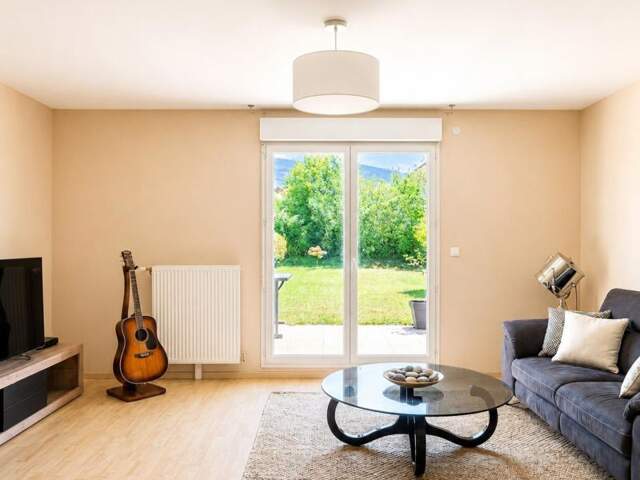 NORME PMR, Rez-de-jardin T3 avec 180 m² d'extérieur et 2 places de parking  – Dijon Bel-Air - Calme proche de la nature — photo du bien