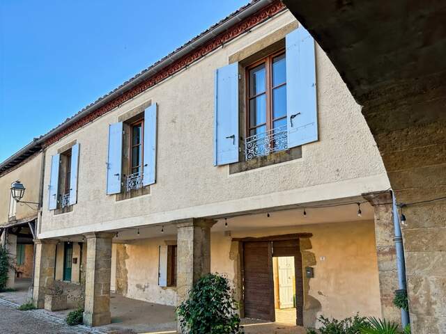Dpt Gers (32) à vendre à LUPIAC - maison P6 de 150 m2 - terrain de 1868 m2 — photo du bien