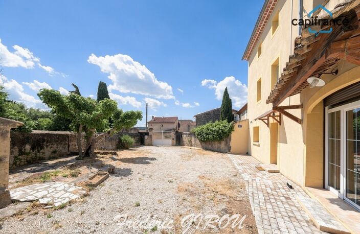 Maison de village rénovée 4/5 pièces 135m² LANCON de PROVENCE (13680) - vaste cour et grange en annexe — photo 2