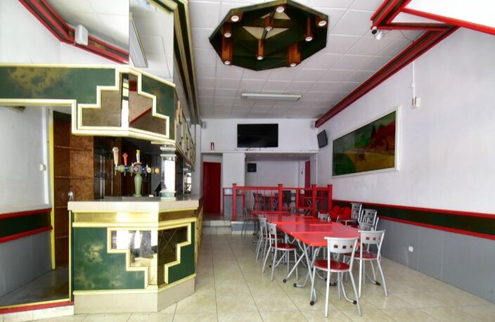 Immeuble mixte en hypercentre avec local commercial et duplex de caractère -Digne-Les-Bains (04) — photo 3