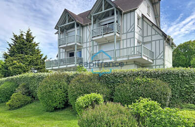 Trouville-sur-Mer – Appartement F2 avec vue mer, balcon, cave et stationnement privatif — photo du bien