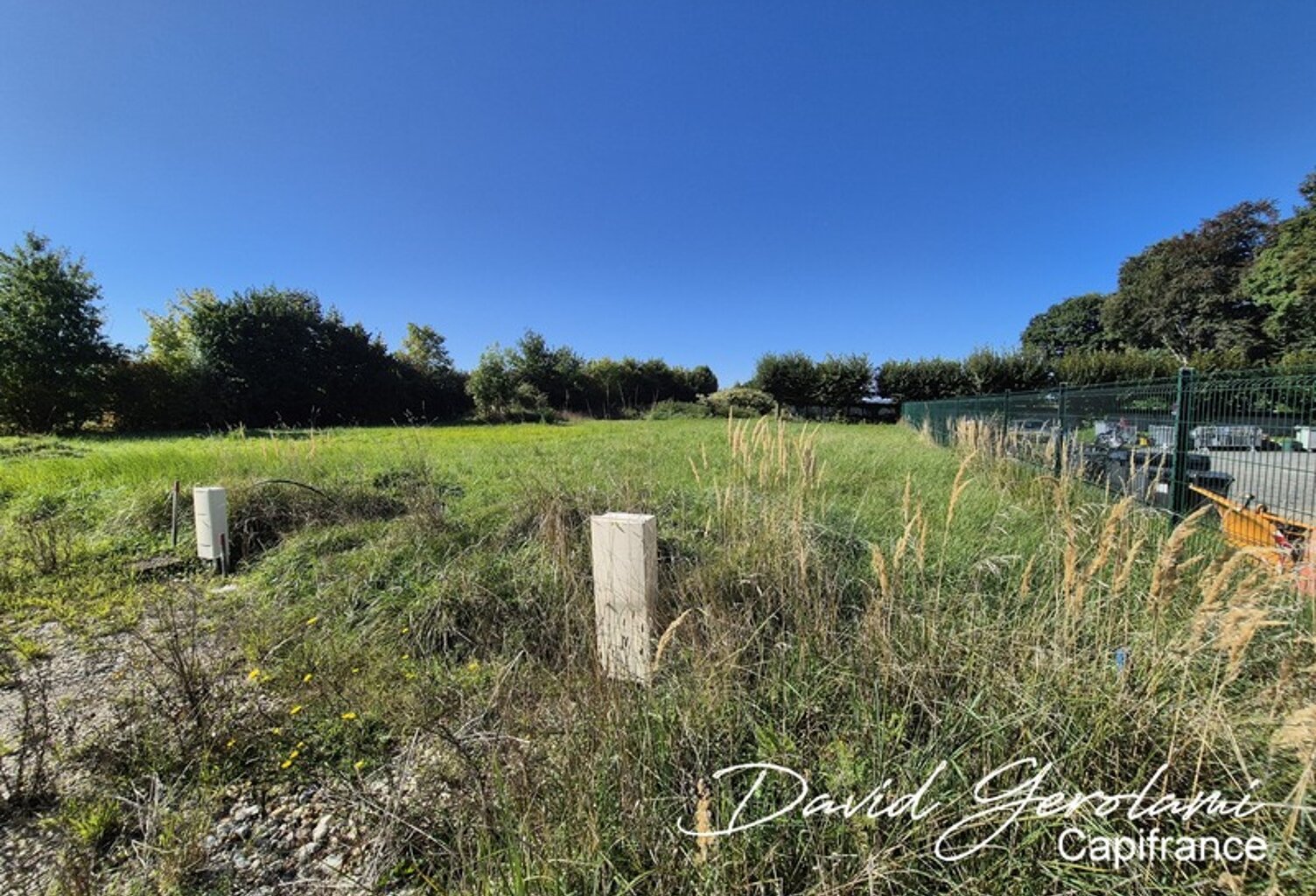 Terrain à bâtir viabilisé de 578,00 m² - Libre constructeur — photo 1