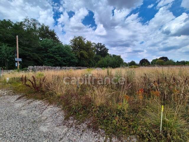 Terrain viabilisé à bâtir - 647,00 m² - Libre constructeur — photo du bien
