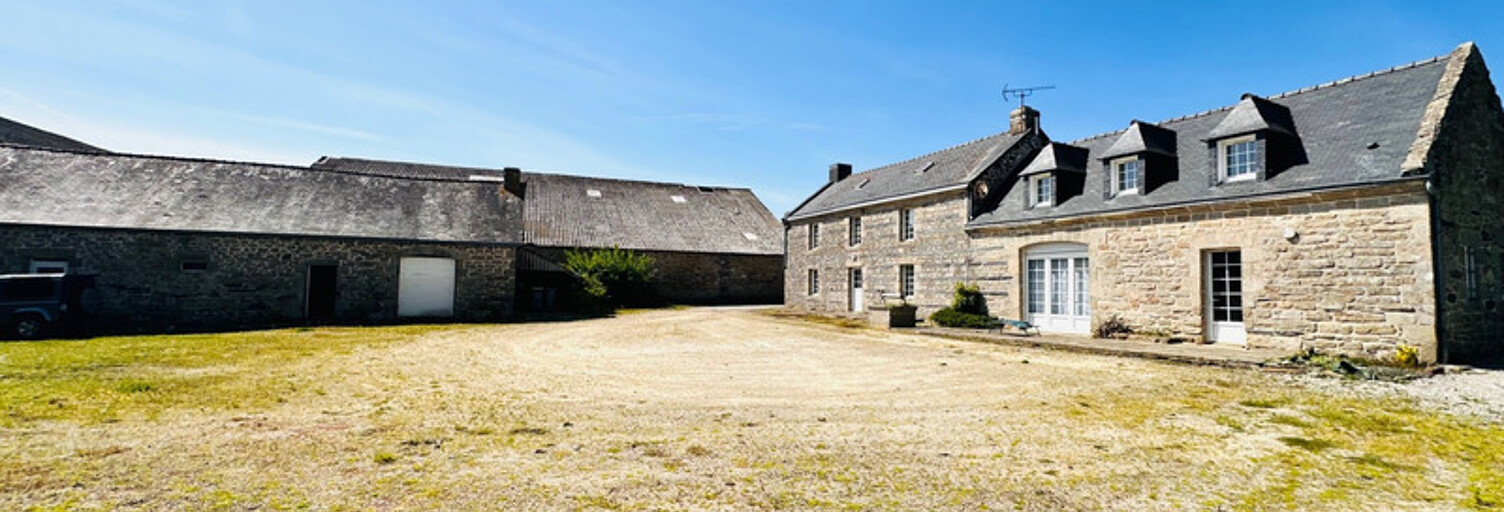 Maison 10 Pièces 200 m² à vendre à Cast (29150)