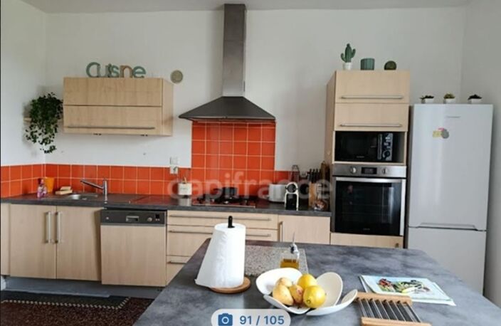 Maison rénovée de 114 m² – 3 chambres dont une suite parentale – Terrain clos – Garage – Sous‑sol complet – À 10 min à pied du bourg — photo 2