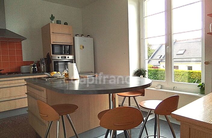 Maison rénovée de 114 m² – 3 chambres dont une suite parentale – Terrain clos – Garage – Sous‑sol complet – À 10 min à pied du bourg — photo 3