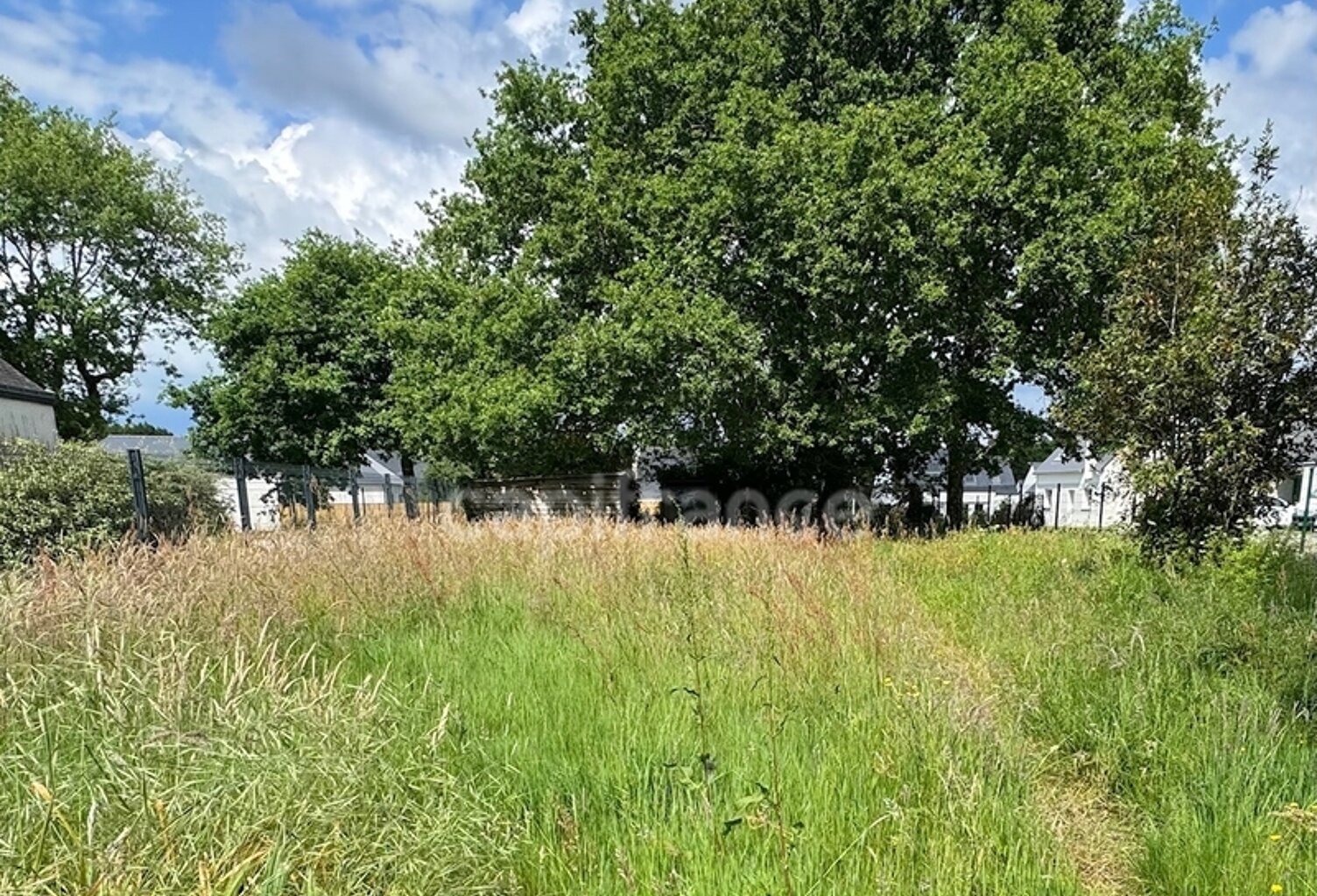 MESQUER - BEAU TERRAIN CONSTRUCTIBLE A VENDRE AU CALME - ACCÈS TOUT À PIED OU À VÉLO — photo 1