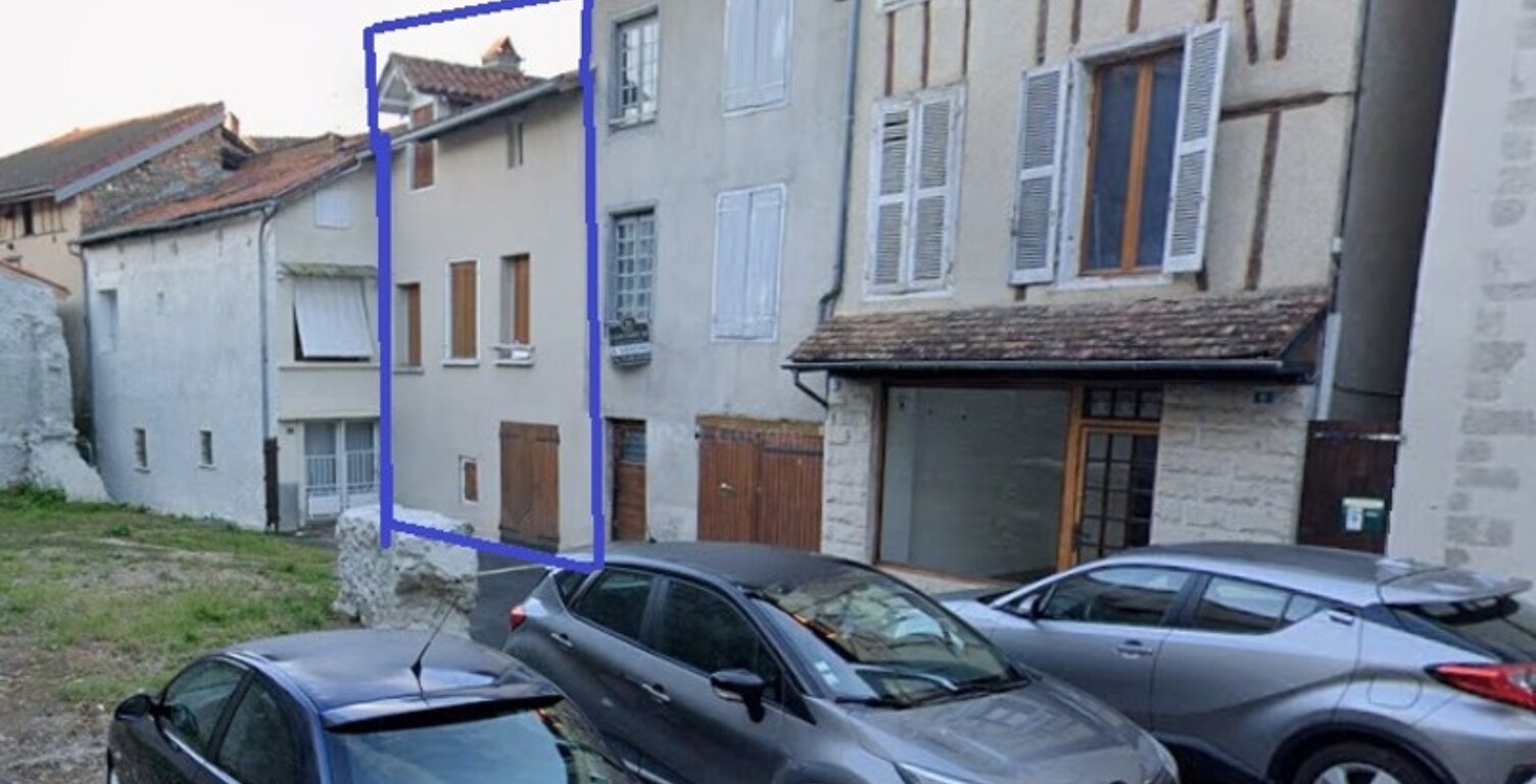 Maison de ville à rénover – Maurs (Cantal) — photo 1