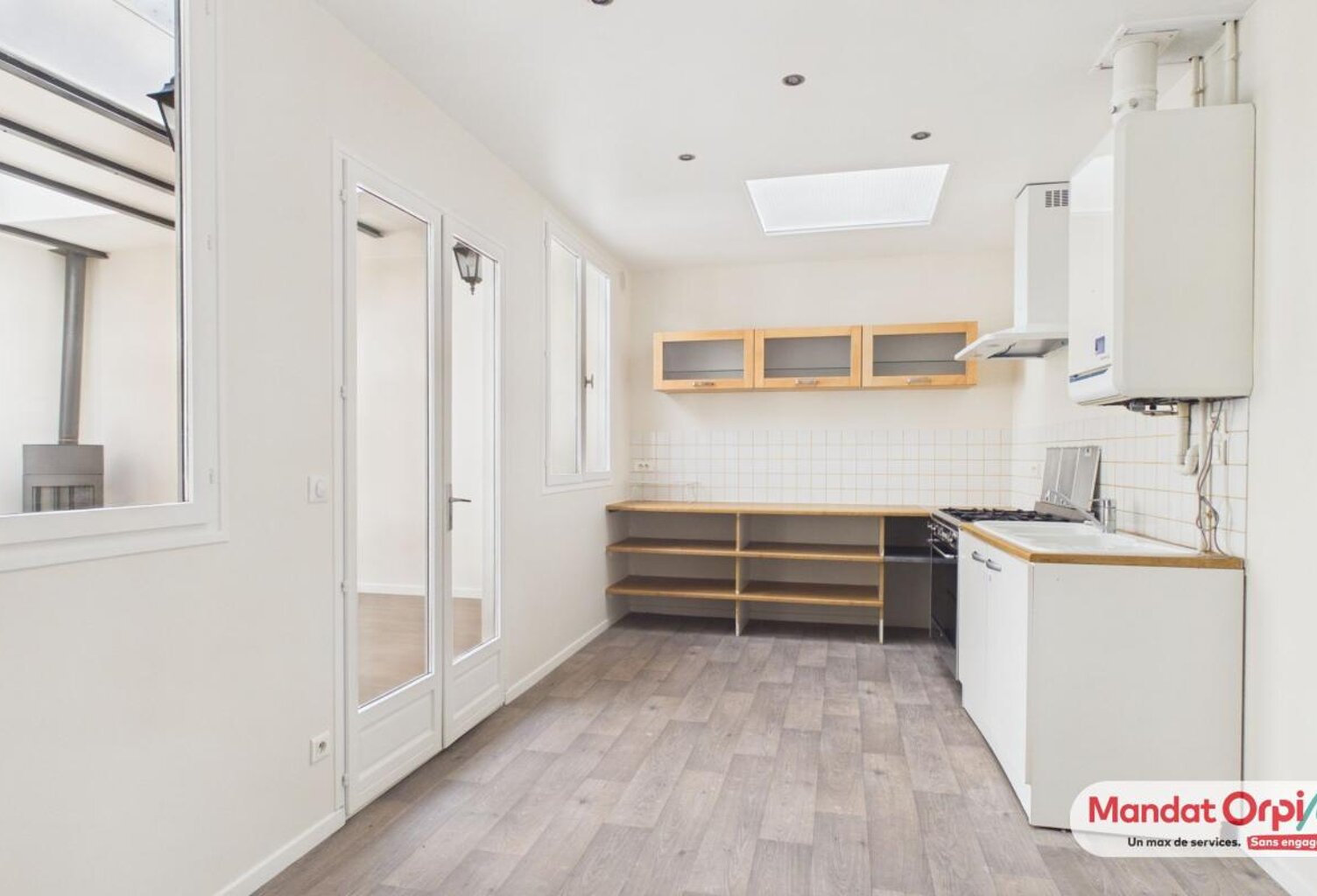 Appartement À Louer — photo 1