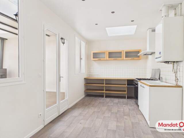Appartement À Louer — photo du bien