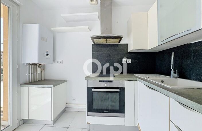 APPARTEMENT TYPE 3 DERNIER ÉTAGE EN DUPLEX AVEC SPACIEUSE TERRASSE EXPOSÉE SUD À VENDRE DANS RÉSIDENCE RÉCENTE TOULON OUEST — photo 5