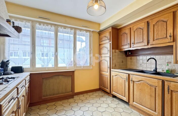 Appartement avec balcon et parking en centre-ville d'Évreux — photo 5