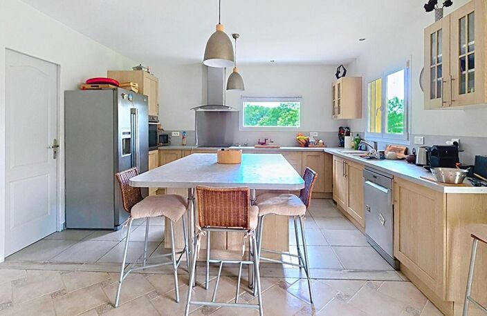 Propriété de charme avec gîte indépendant sur plus de 6 hectares clôturés — photo 4