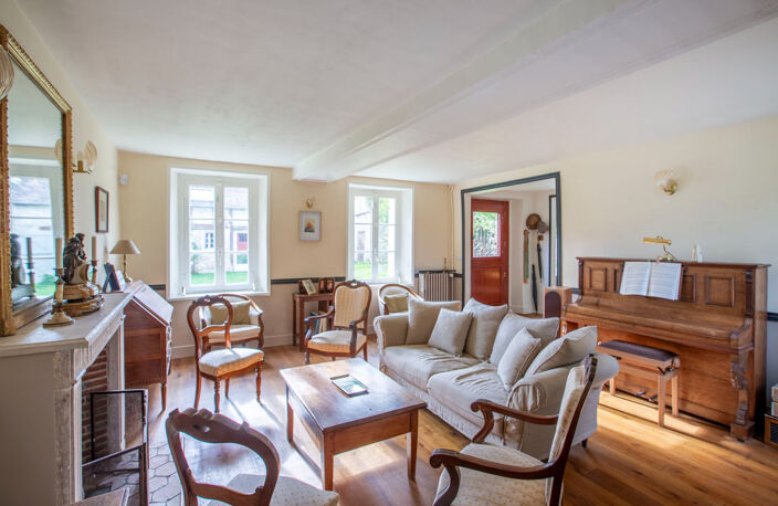 Maison Traditionnelle et dépendances  à  Pressagny  - L'Orgueilleux 27510 16 pièces 11 Chambres 392 m2 — photo 4