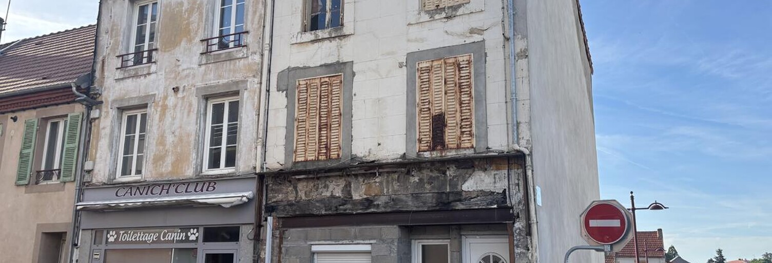 Immeuble  30 m² à vendre à Commentry (03600)