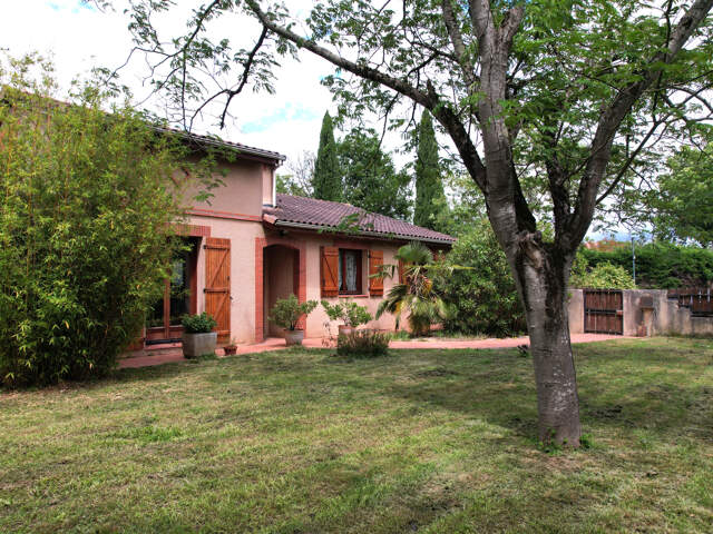 Maison 102 m2 sur un terrain de 784 m2 — photo du bien
