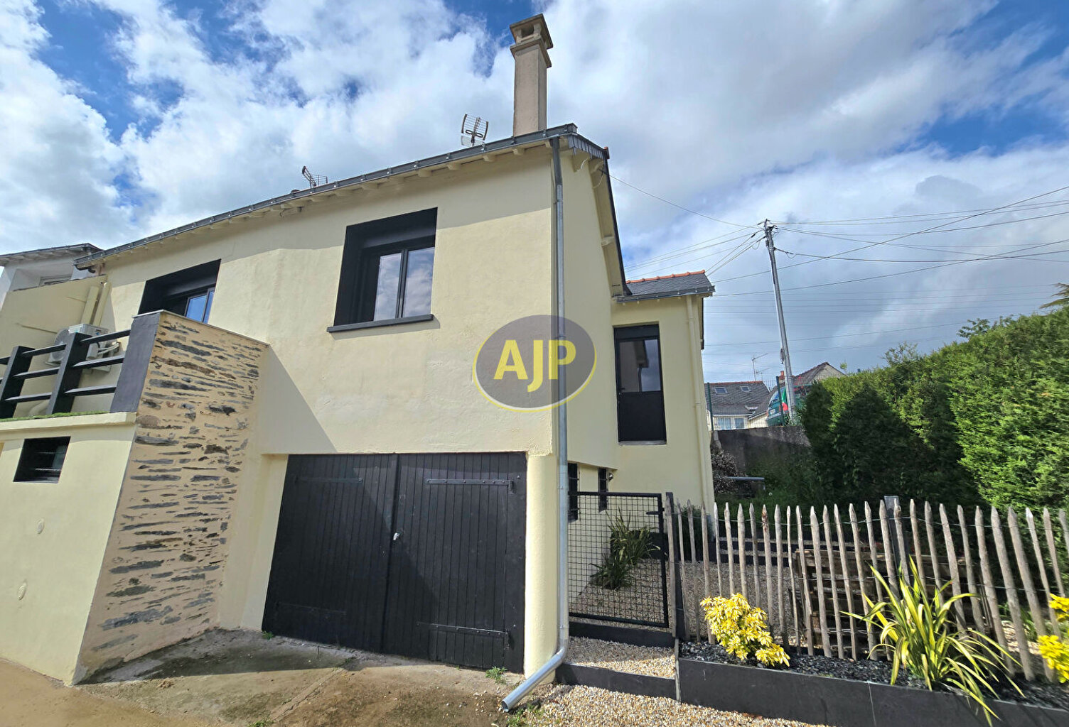 BOURG Guemene-penfao ,  maison 2 chambres : Coup de coeur & Moderne — photo 1