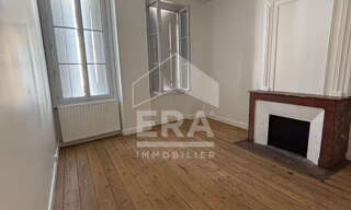 Maison 4 Pièces 78 m² à louer à Bourg (33710)
