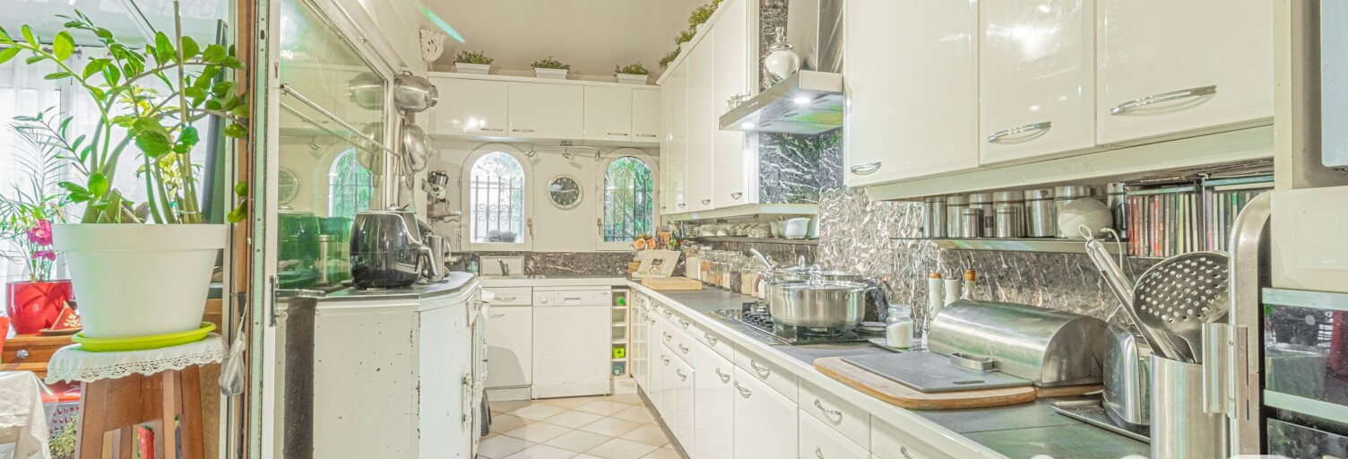 Maison 9 Pièces 270 m² à vendre à Bazemont (78580)