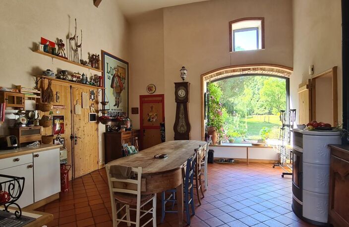 PROPRIETE SUR 15 HECTARES DE TERRAIN — photo 4