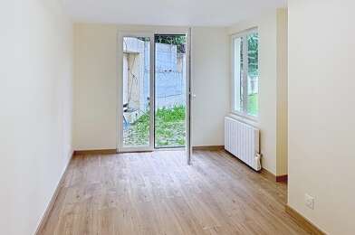 Appartement 1 pièces 900 €
