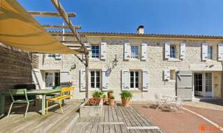 Maison 8 Pièces 242 m² à vendre à Saint-Pierre-la-Noue (17700)