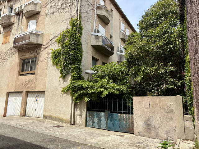 CARCASSONNE- Ensemble immobilier avec jardin — photo du bien