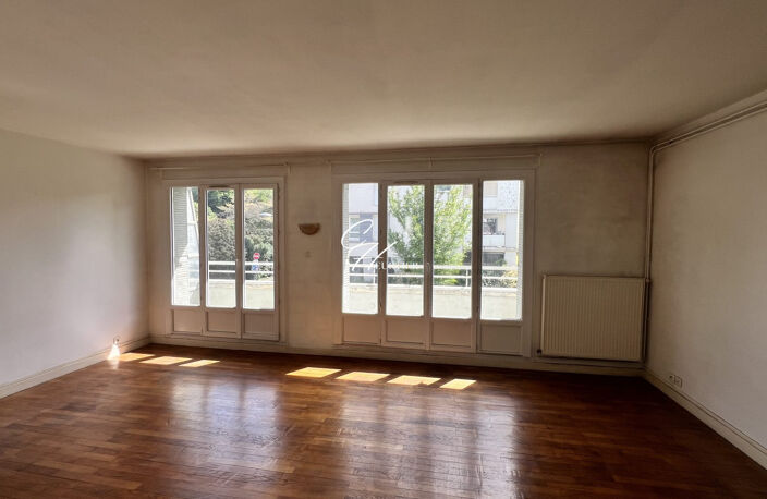 GRENOBLE T3 séjour double de 63m² — photo 3