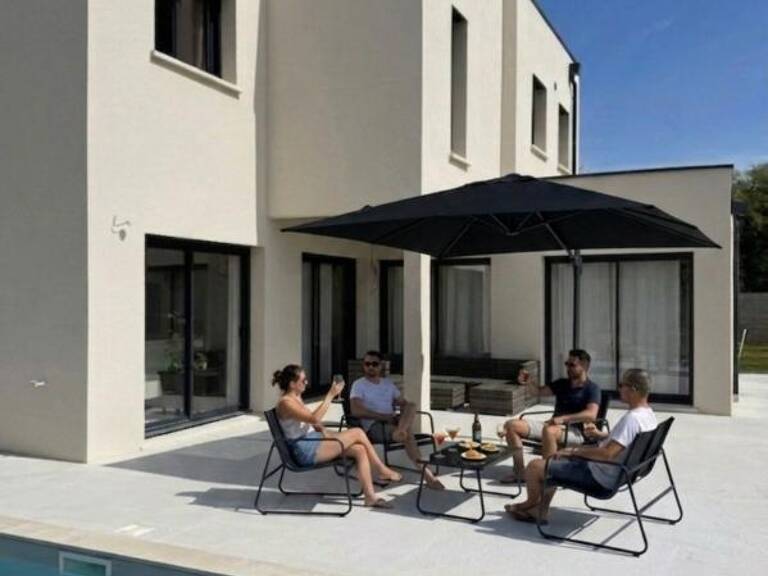 possibilité PMR - Maison Contemporaine hors lotissement de 148 m², 4 grandes chambres, une piscine de 7x3 m.– Calme et Verdure – Neuilly-Crimolois — photo 1