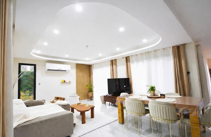 possibilité PMR - Maison Contemporaine hors lotissement de 148 m², 4 grandes chambres, une piscine de 7x3 m.– Calme et Verdure – Neuilly-Crimolois — photo 3
