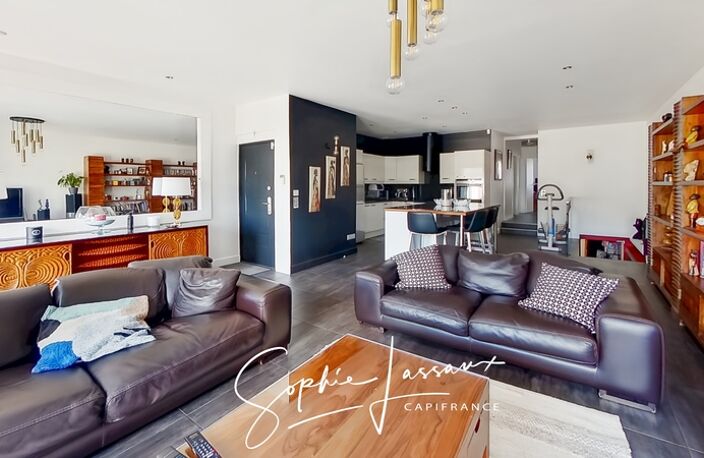 🏡 Chaleureuse maison familiale à vendre à Osny – 5 pièces, 3 chambres, sous-sol total et dépendance — photo 2