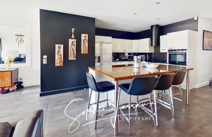 🏡 Chaleureuse maison familiale à vendre à Osny – 5 pièces, 3 chambres, sous-sol total et dépendance — photo 3
