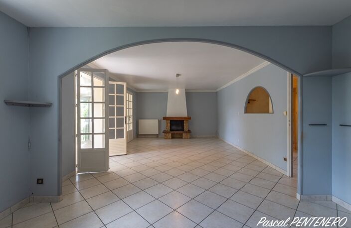   Maison 3 chambres + véranda + jardin arboré   – Tram T3 à pied – Meyzieu Gare — photo 2