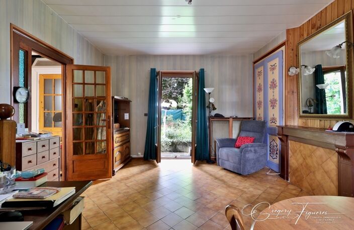 MAISON FAMILIALE – 128 m² – 7 PIÈCES – 5 CHAMBRES – TERRAIN 1 508 m² – RIVE-DE-GIER — photo 5