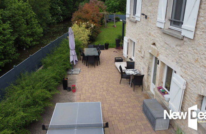 EXCLUSIVITE MONCEY maison en pierre 250 m2 de type 8 rénovée — photo 3