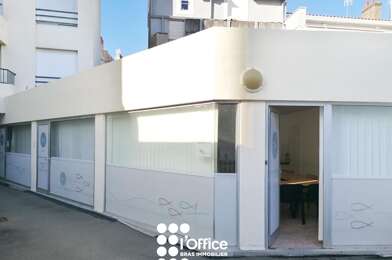 Commerce  159800 €