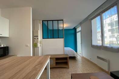 Appartement 1 pièces 590 €