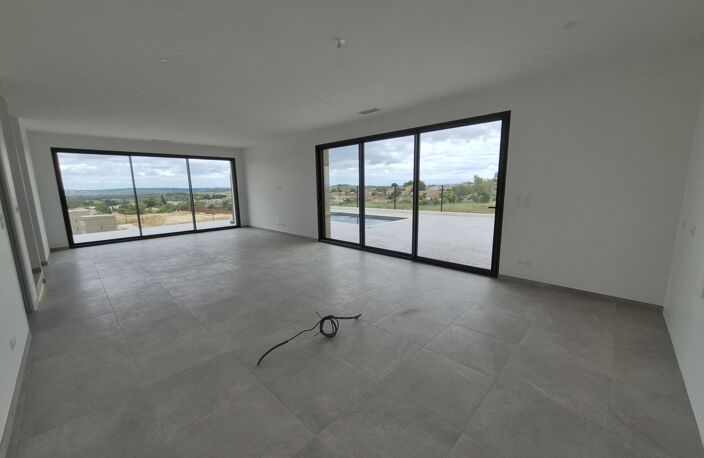 Villa PISCINE DOUBLE GARAGE — photo 5
