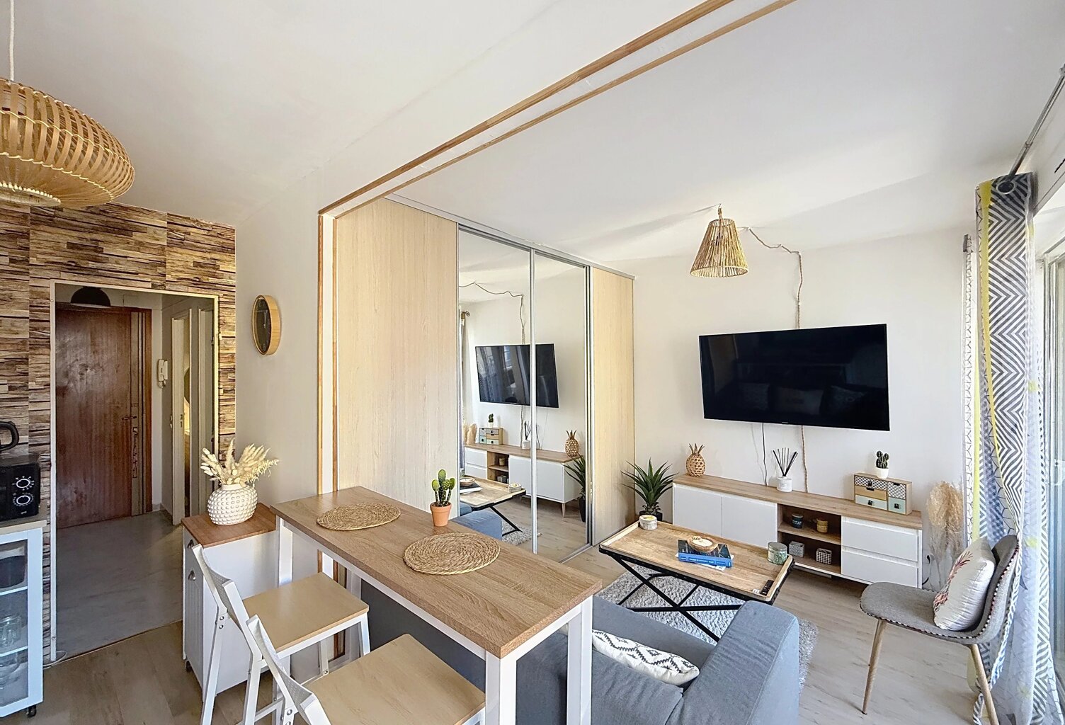 Vente appartement   Nice (06000) — photo 1